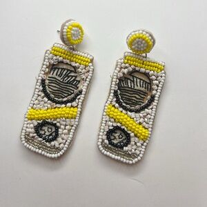 NWT White Claw Earrings